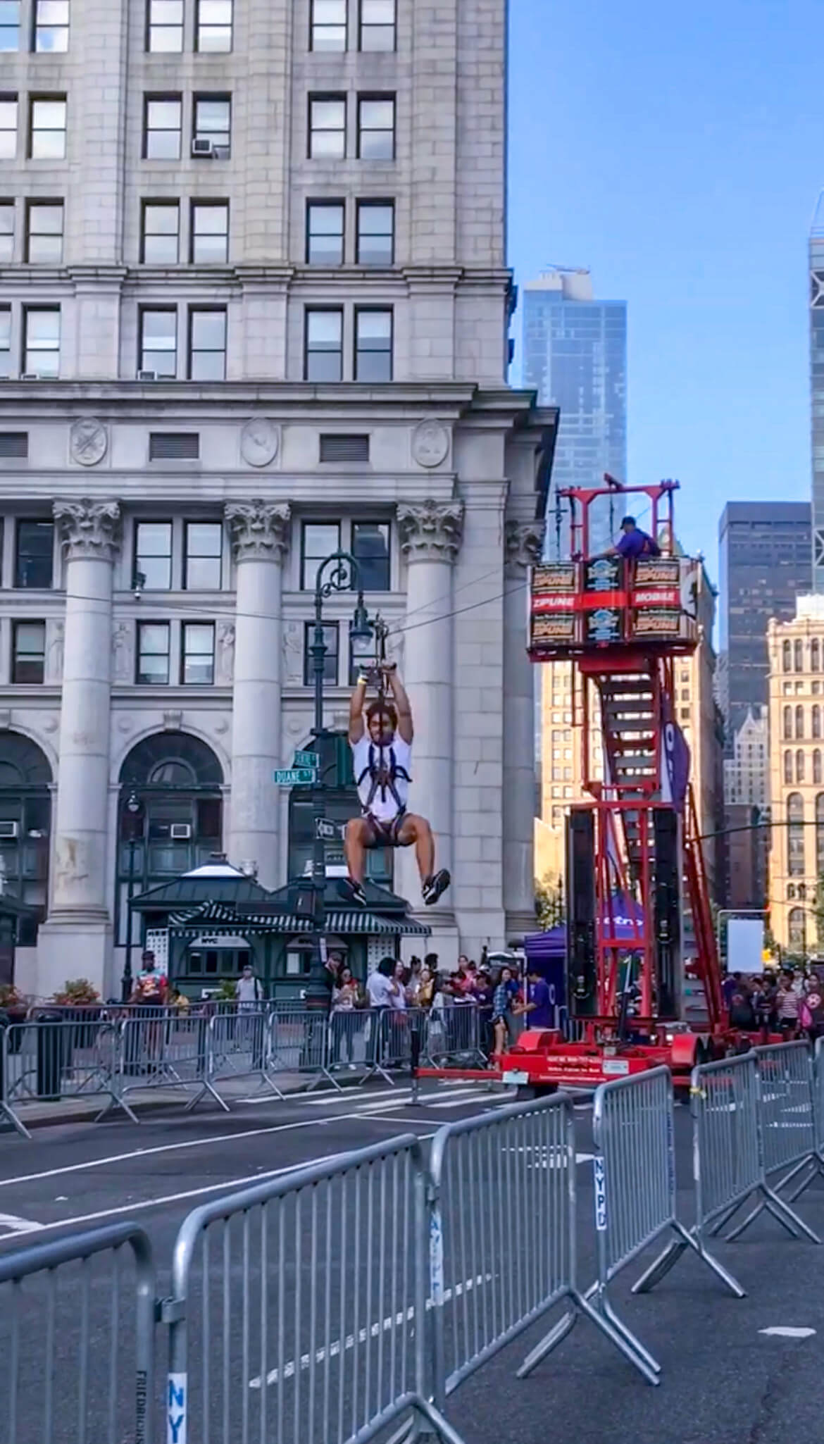 ZipLine al Summer Streets