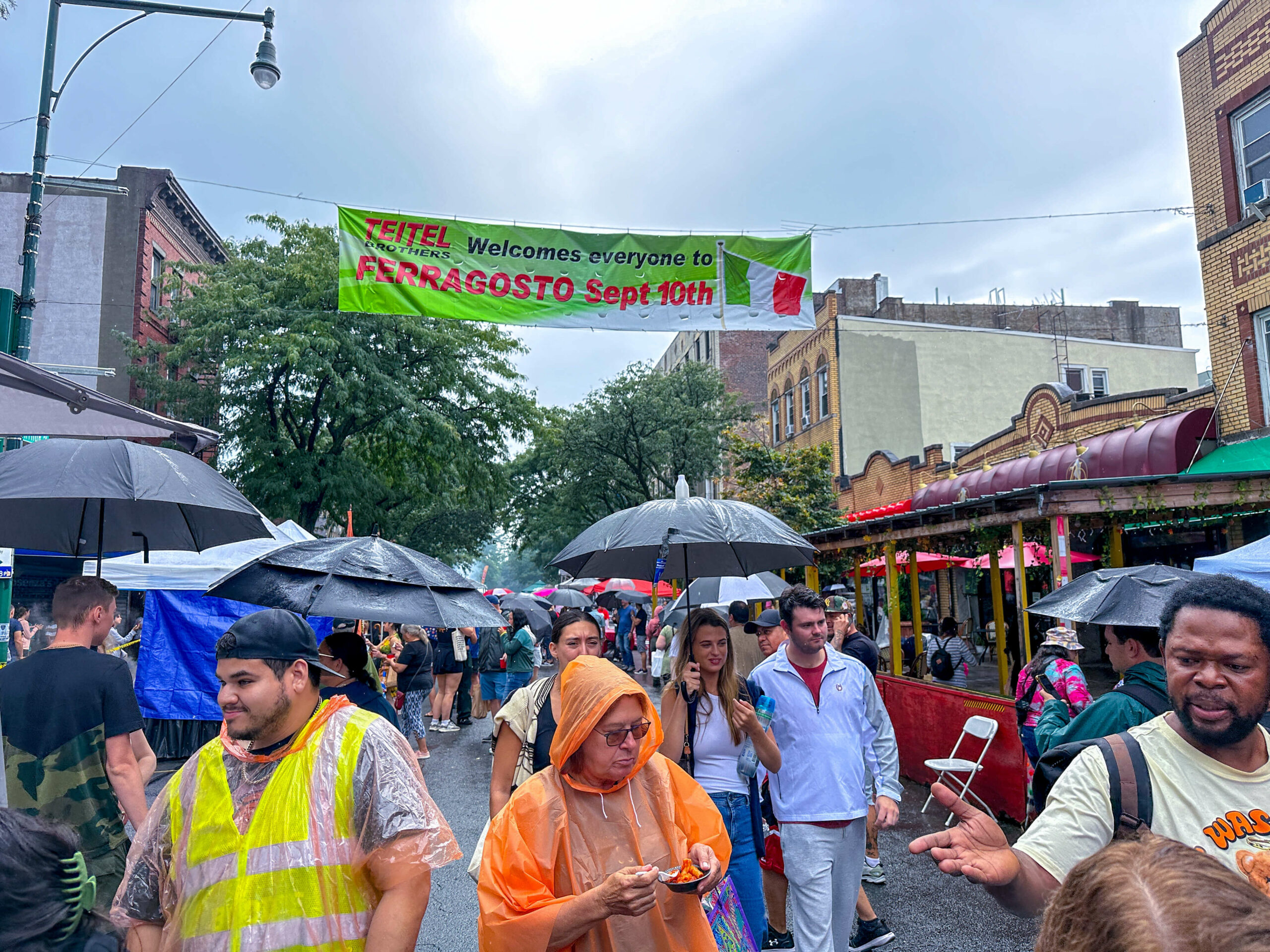 Festa a Little Italy Bronx 